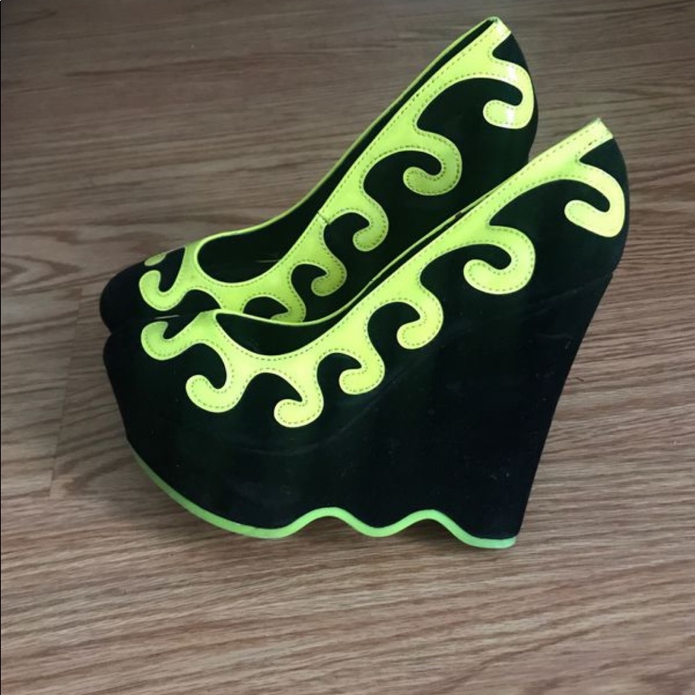 Sheik Wedges